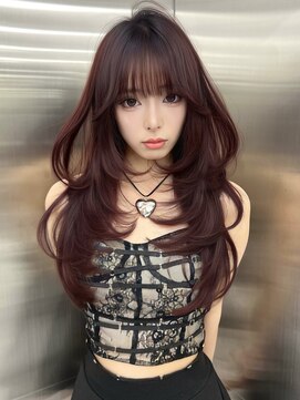アイヴァン(AIVAN) ボルドーカラー/レイヤーカット/ハッシュカット/韓国ヘア