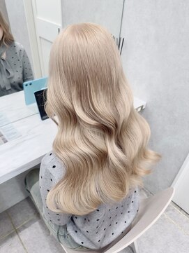 ロンド レア 天神大名店(Lond Le’a) ダークアッシュ/大人ガーリー/似合わせカット/着物ヘア10代20代