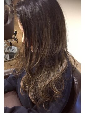 リコモ(Likkle More) モノトーンアッシュ　担当中嶋　【十条　美容室　リコモ】