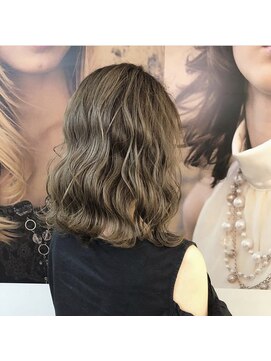 アッシュ 北千住店(Ash) -