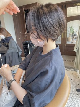 リバレッジ 広尾(Leverage) 大人のハンサムショートボブ【広尾・恵比寿】担当 濱口