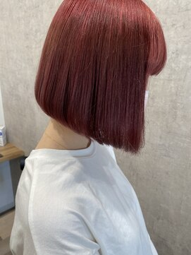 リースリー(Re.3 connecting beauty) 前下がりボブ×チェリーレッド