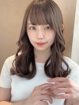 シルクレイ 吉祥寺店(Silk-lei) カーキベージュの大人かわいいロングボブフェザーバング吉祥寺