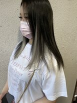 ディー エメ(D-aimer-)&nbsp;イヤリングインナーで１４本シールエクステ