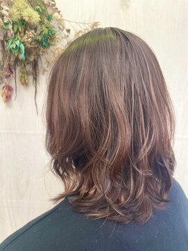 プランタン(Printemps) バウンシーカール大人ミディゆるふわ立体感ベージュメッシュ