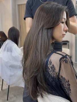 ウェイズトウキョウ 新宿店(Ways TOKYO) レイヤーカット　オリーブグレージュ　毛流れヘア