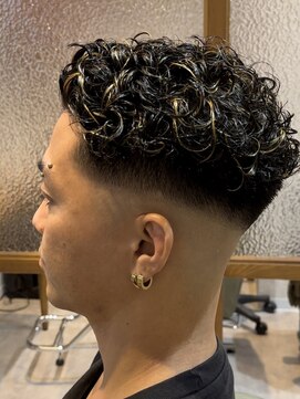 ラウハ 海浜幕張(RAUHA) ニュアンスパーマ/スペインカール/スパイキーショート/海浜幕張