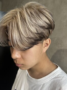 シアン(.Xian)の写真/【骨格補正カット×ブリーチ】デザイン性の高さで周りと差を付けハイレベルなお洒落メンズstyleに◎