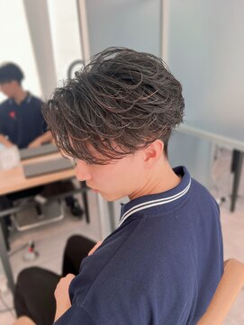 ジーナ 天神(Zina) フェザーショート/フェザーパーマ