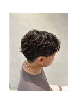 アース オーセンティック 越谷レイクタウン店(EARTH Authentic) 清潔感UP今風オシャレ！ツーブロック×フェザーパーマ