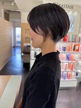 キャパジャストヘアー(CAPA just hair) イヤリングカラー刈り上げショート