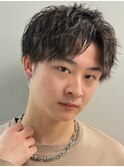 ツイストパーマ 刈り上げセンターパート 束感 オリーブカラー
