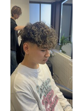 ステラ(STELLA) スペインカール/メンズ/メンズサロン/眉毛カット/メンズパーマ