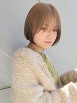コピュラ コピュラカワゴエ(COPULA)&nbsp;ショートボブミルクティーブロンドワンホンレイヤー短めバング