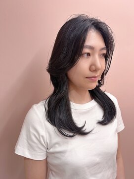 ルーム シンサイバシ(room shinsaibashi) 【room shinsaibashi/植松さくら】韓国ヘア　くびれミディ