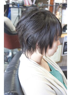 オーバーキャプテンネイキッド(OVER CAPTAIN NAKED) ポイントストレート＊クール系メリハリショート