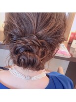 アリーナ 緑が丘店(arena) ねじり編みの大人女子アレンジ