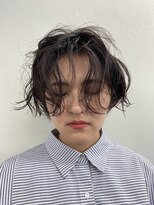 カフネ ジュントス ヨロ(Cafune' juntos YOLO)&nbsp;ほつれる、ゆるパーマ　前下がりショート