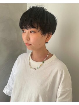 ガリカ 博多(Gallica) 暗髪マッシュショートボブ 丸みひし形ショート 前髪ありショート