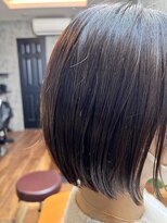 ドア(doa)&nbsp;ぱつっとタイトなボブ