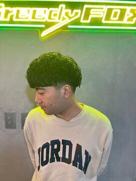 グリーディーフォックス 三軒茶屋(GreedyFOX) 波巻き/マッシュパーマ/ウルフ/ハイライト<理容室>三軒茶屋