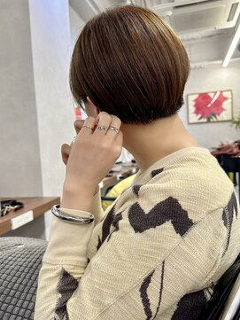 オウル(Owll) 【Owll】石田学史　白髪　刈り上げマッシュショート20代30代40代