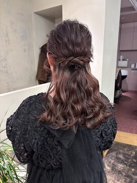 メク(meku) ゆるっとハーフアップ＊関内美容室