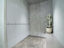 【お客様専用鍵付きロッカー】