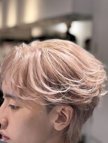 オーシャントーキョー 神戸(OCEAN TOKYO KOBE)&nbsp;ホワイトベージュニュアンスフェザーパーマセンターパート