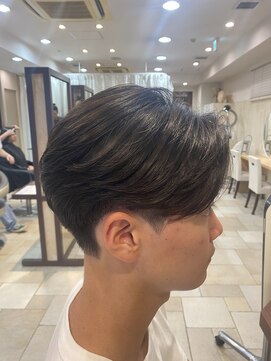 アロット 溝の口店(a.lot) “曲がる縮毛矯正”で作るセンターパート