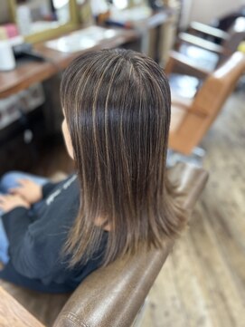 アート(art) 続けていく白髪ぼかしハイライト