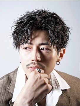 アストラ(ASTRA) MEN’S HAIR/サーフカール/刈り上げセンターパート