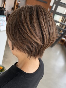 リドル ヘアー 駒生店(Riddle HAIR) 明るめカラーの丸みショートボブ