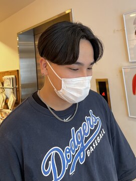 エクリ 麻布十番(equri) ニュアンスセンターパート