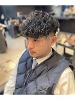 フランクスバーバー アンド ビアークラブ(FRANK'S BARBER and BEER CLUB) ハードスパイラルツーブロック刈り上げスキンフェードマッシュ I