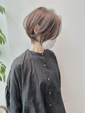 ステアケース 武蔵小杉店(stair:case) 大人かわいい丸みショートボブ耳かけ20代30代40代50代