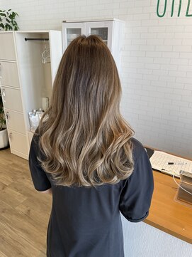 グリーンルームセカンド 結城店(GREEN ROOM. 2nd) ブリーチ履歴の退色をいかした透明感カラー×グレージュ×11種tr