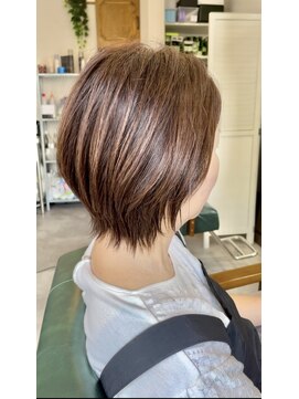 ソラ(sora) ショートウルフボブ