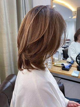 アトレ 武庫之荘(Atre.) 20代30代大人可愛い髪質改善小顔艶感ミディアッシュブラウンボブ