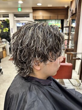 ハイパー(HYPER) サーフカール×ハイライト『メンズ/ハイライト/メンズパーマ』