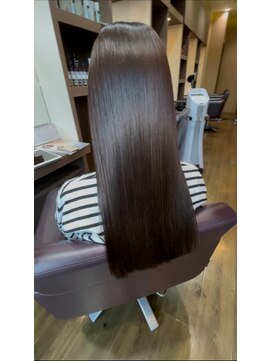 グリームバイフォルテ 藤枝(gream by FORTE) 縮毛矯正/髪質改善/ストレート/美髪/髪管理/藤枝/ブルーブラック