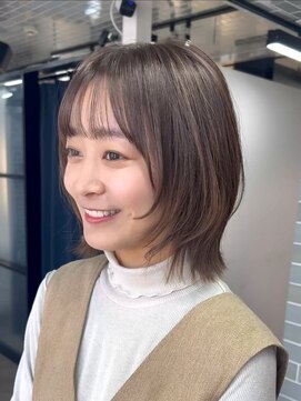 ハウス 表参道(HUIS) 大人かわいいミニウルフレイヤーボブ