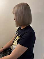 ココルアナ(coco luana)&nbsp;ハイトーンボブ/韓国/ミルクティーカラー/ブリーチ