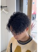 刈り上げツーブロックツイストスパイラルパーマメンズマッシュ