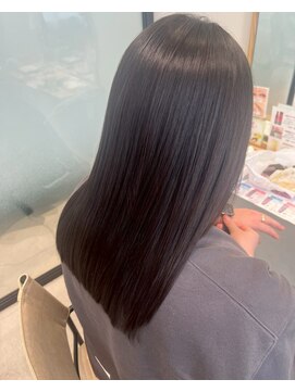 ファムバイアヴァンス(Femme by AVANCE.) 透明感アッシュブラウン