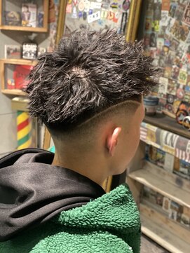 サンアンドマーリィズバーバー 駅前店(SON&MARLEY'S BAR BER) フェード×ツイストパーマ/メンズ特化サロン神奈川