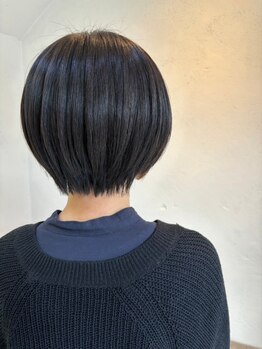 アコレ カリテ 草津店(ACCOLE qualite)の写真/『骨格』『髪質』『バランス』を見極め1mm単位の顔回りの調整で360°どこから見ても美しいシルエットに…♪