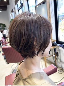 スレッド(SRED) 丸みショートボブ