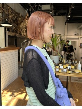 ライトリーク(LIGHT LEAK) ぱつっとボブ