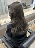 オリーブグレージュ